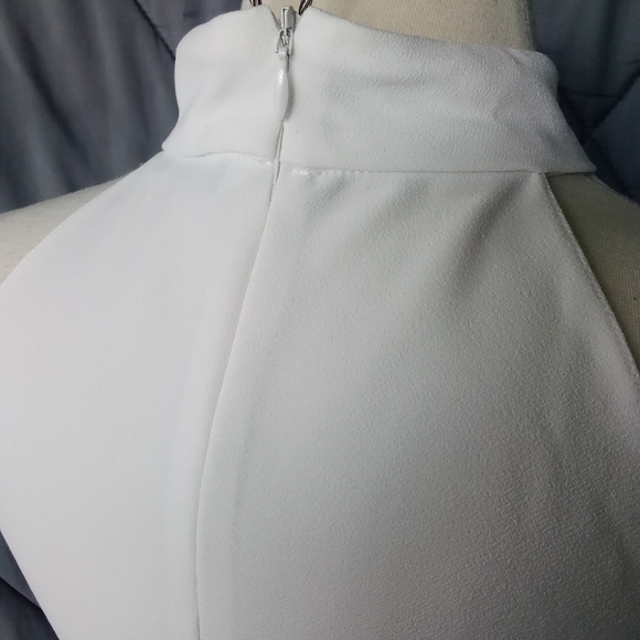 Women's Zara Sleeveless Mock Neck Split High Low Hem Zipper Back White Blouse - Picture 5 of 12